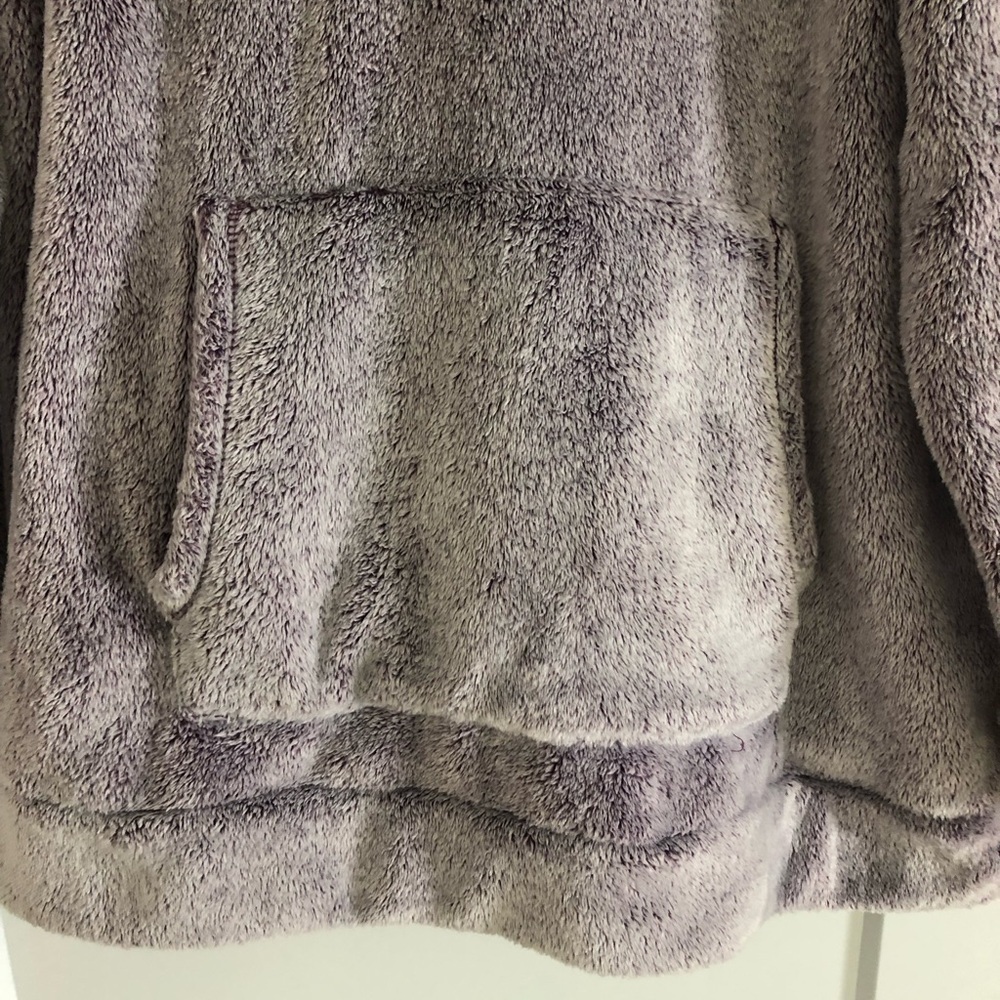 Lavender Plush Women's Hoodie - Picture 3 of 8